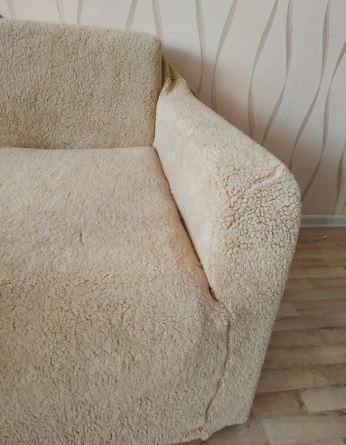 Чехол на двухместный диван плюшевый Venera, цвет светло-бежевый фото 2