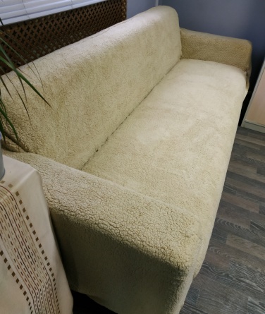 Чехол на трёхместный диван плюшевый Venera, цвет светло-бежевый фото 10
