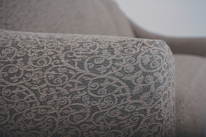Чехол на угловой диван с оборкой Venera "Жаккард", цвет серо-бежевый фото 5