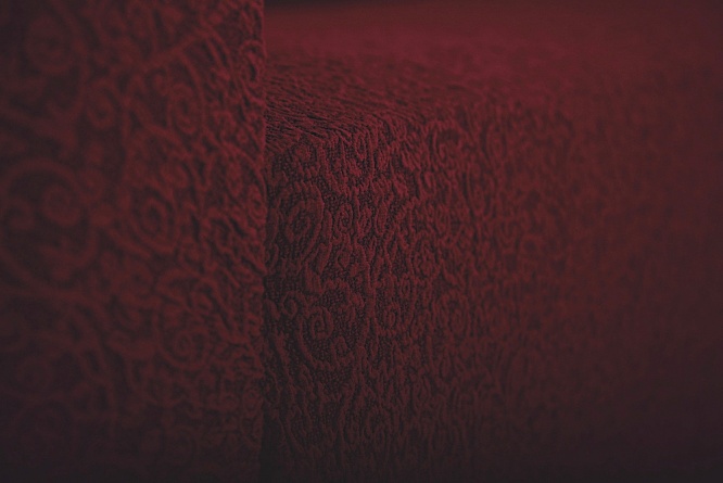 Чехол на трёхместный диван без подлокотников Venera, жаккард, цвет бордовый фото 6