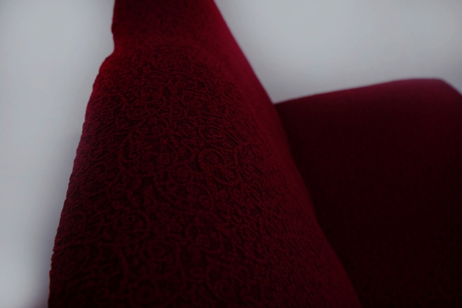 Чехол на угловой диван с оборкой Venera "Жаккард", цвет бордовый фото 4