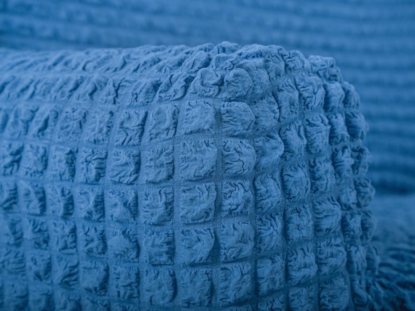 Чехол на трехместный диван с оборкой CONCORDIA, цвет синий фото 4