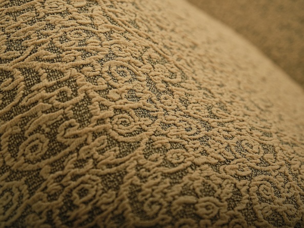 Чехол на угловой диван с оборкой Venera "Жаккард", цвет светло-коричневый фото 5