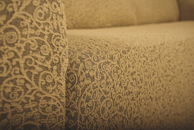 Чехол на угловой диван с оборкой Venera "Жаккард", цвет светло-коричневый фото 5