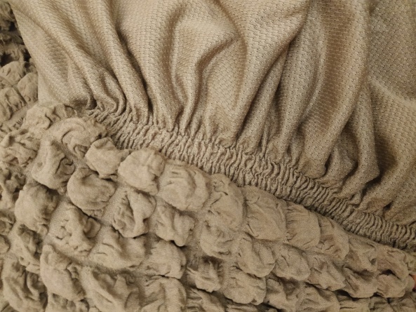 Чехол на трехместный диван с оборкой Concordia, цвет коричневый фото 10